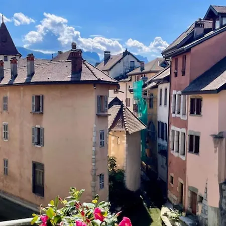 Le Canal - On The Venice Of The Alps * Annecy
