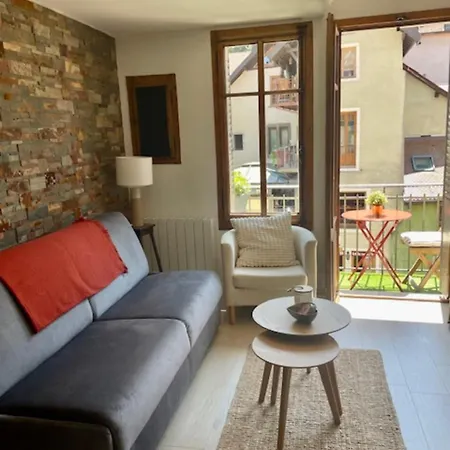 Apartment Le Canal - On The Venice Of The Alps *