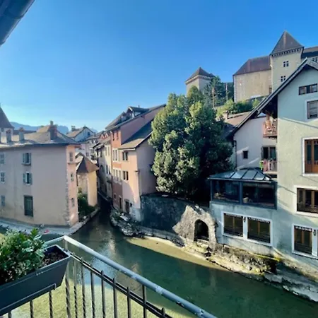 Apartment Le Canal - On The Venice Of The Alps